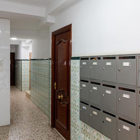 Piso Elegante Y Nuevo De 3 Habitaciones Y 2 Banos Sevilla Eksteriør billede