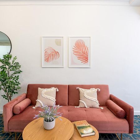 Piso Elegante Y Nuevo De 3 Habitaciones Y 2 Banos Sevilla Eksteriør billede