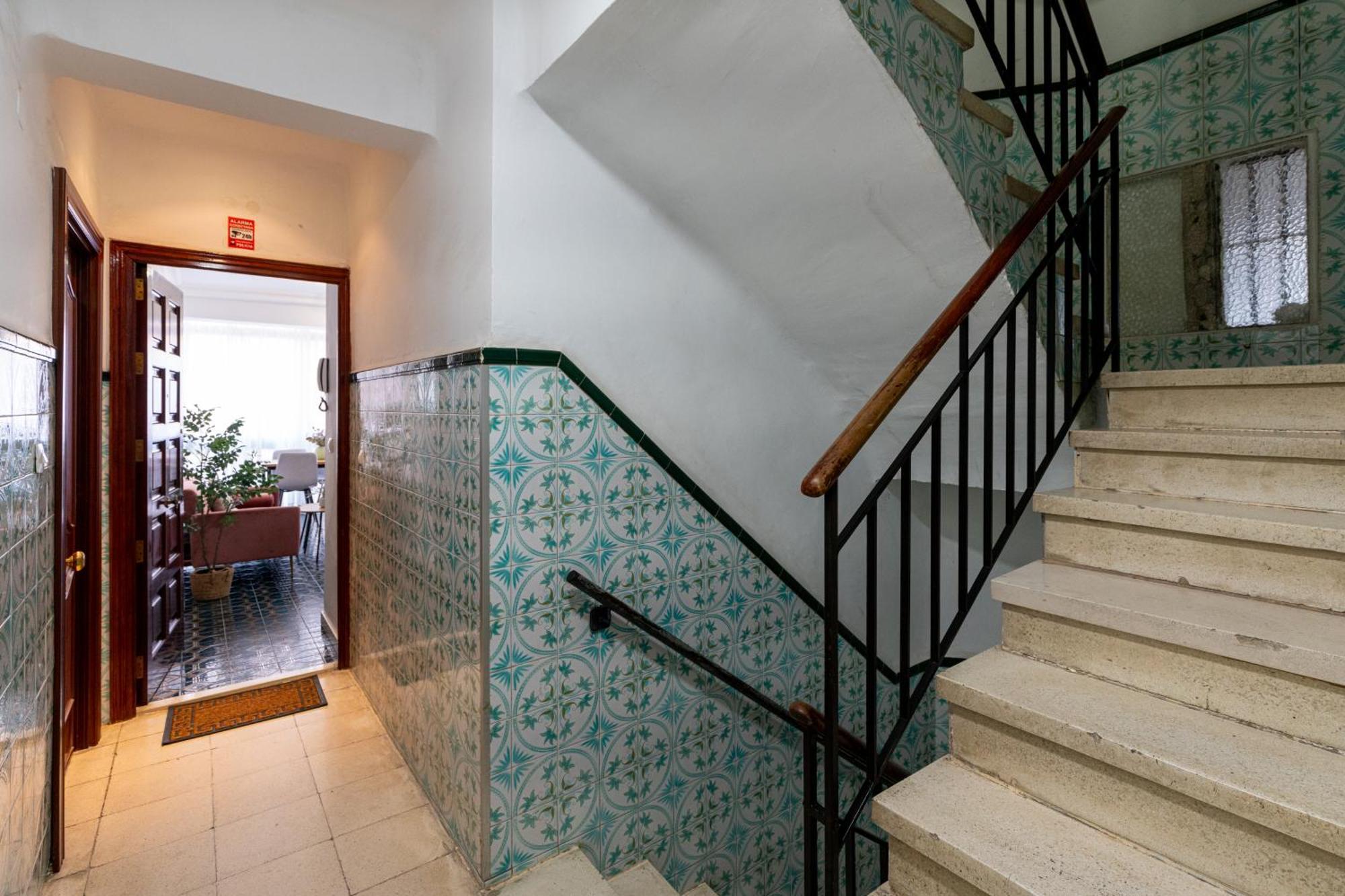 Piso Elegante Y Nuevo De 3 Habitaciones Y 2 Banos Sevilla Eksteriør billede