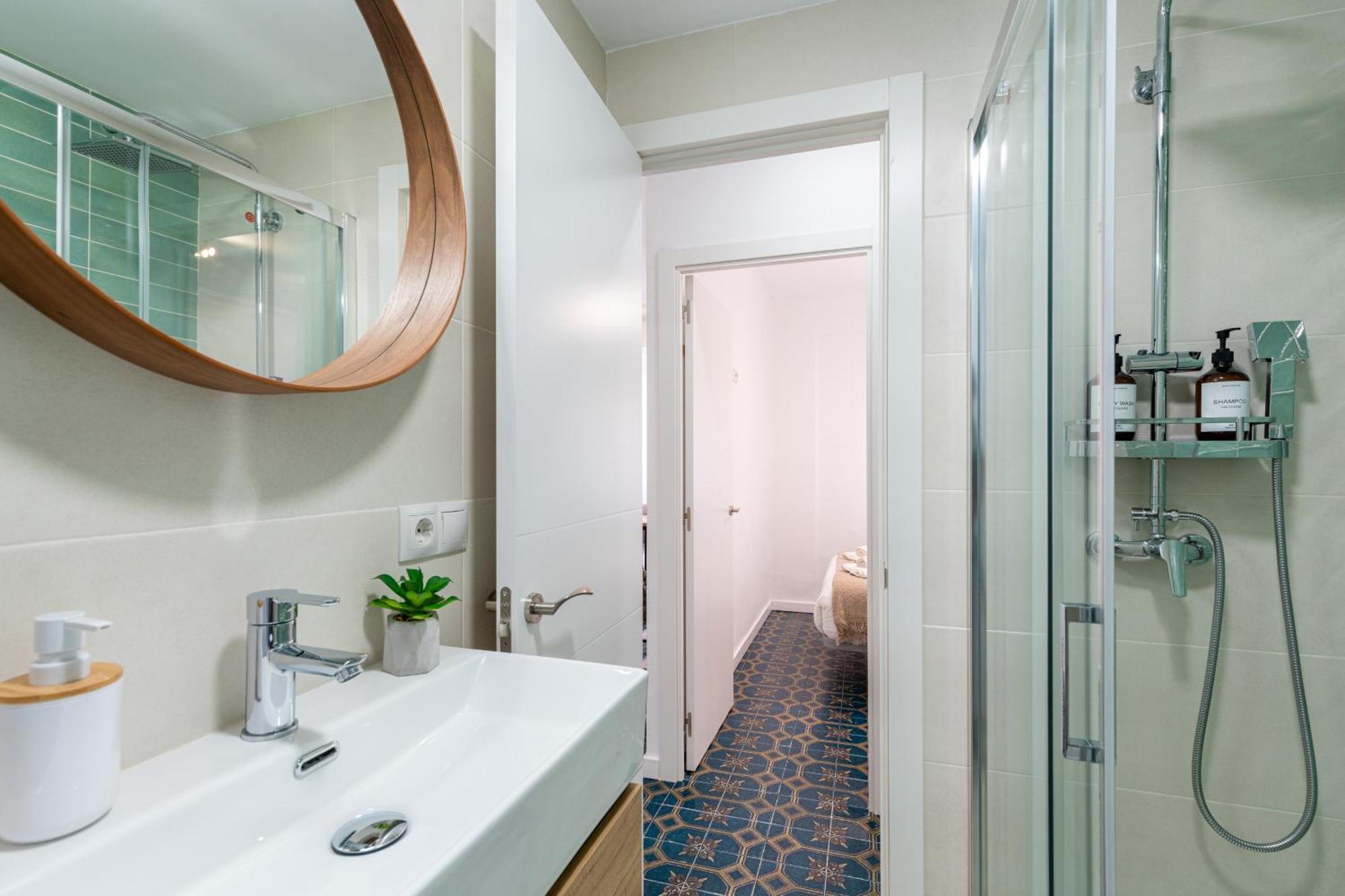 Piso Elegante Y Nuevo De 3 Habitaciones Y 2 Banos Sevilla Eksteriør billede