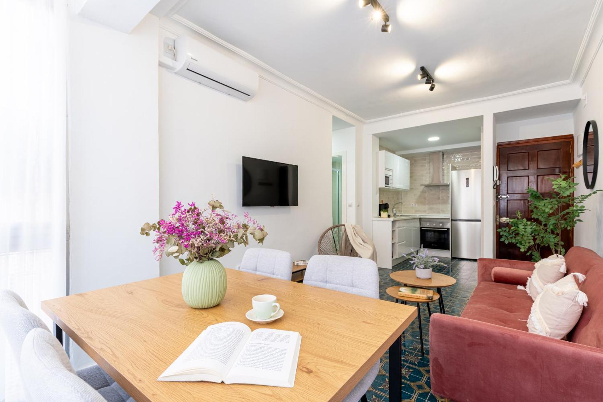 Piso Elegante Y Nuevo De 3 Habitaciones Y 2 Banos Sevilla Eksteriør billede