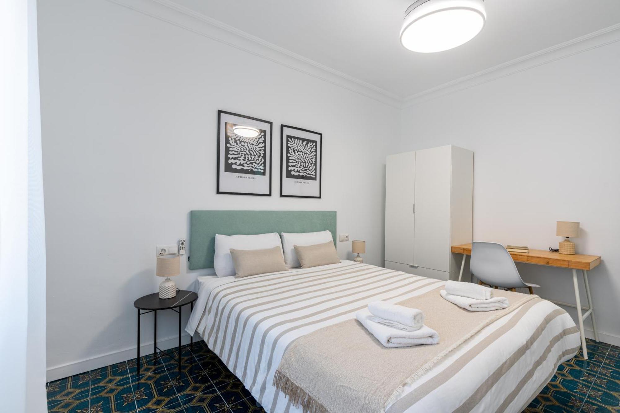 Piso Elegante Y Nuevo De 3 Habitaciones Y 2 Banos Sevilla Eksteriør billede