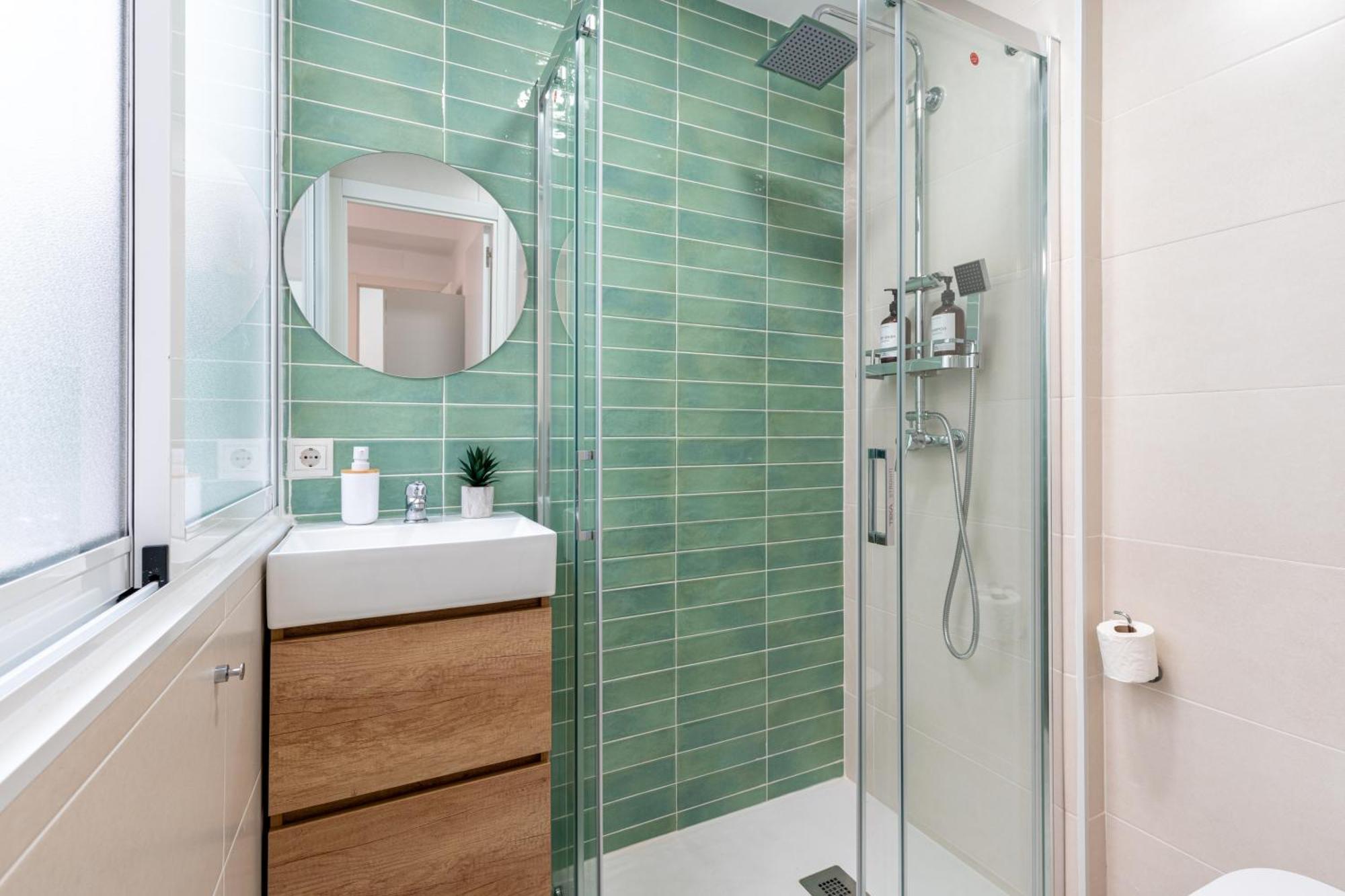 Piso Elegante Y Nuevo De 3 Habitaciones Y 2 Banos Sevilla Eksteriør billede
