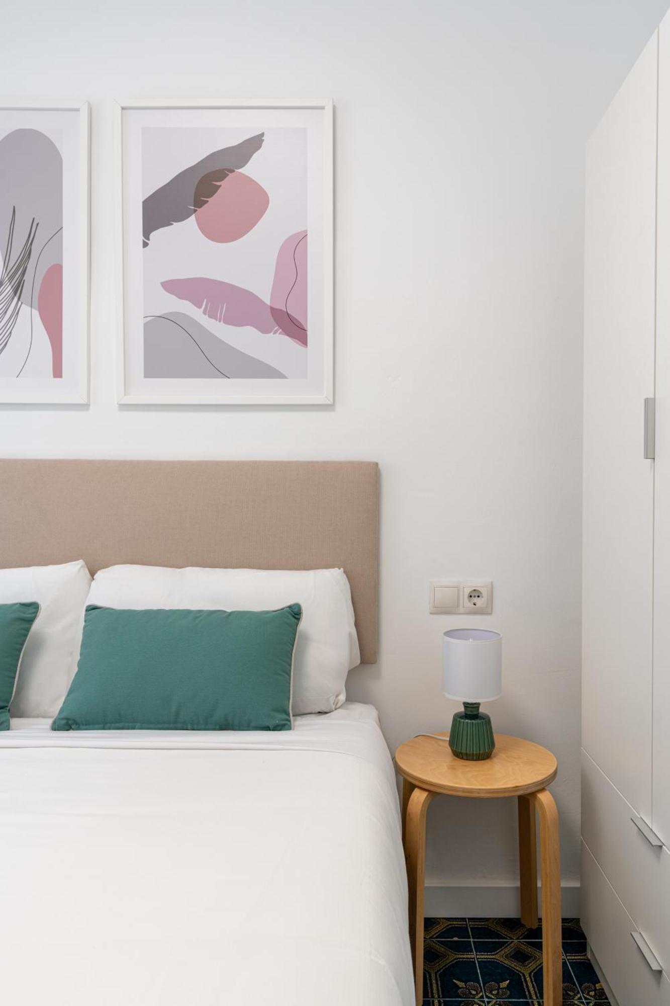Piso Elegante Y Nuevo De 3 Habitaciones Y 2 Banos Sevilla Eksteriør billede