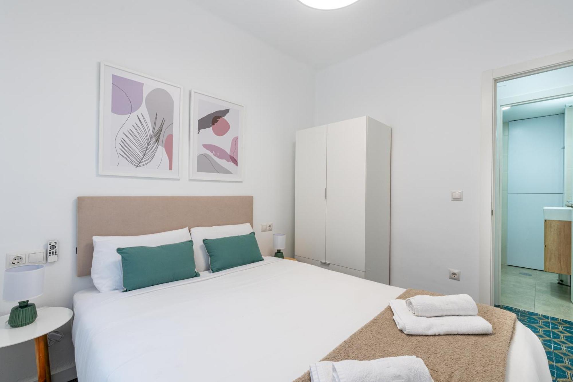 Piso Elegante Y Nuevo De 3 Habitaciones Y 2 Banos Sevilla Eksteriør billede